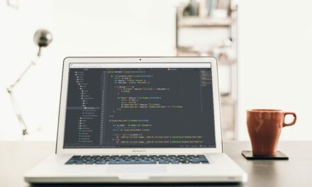 Profesjonalny kurs JavaScript przez internet – co warto wiedzieć?